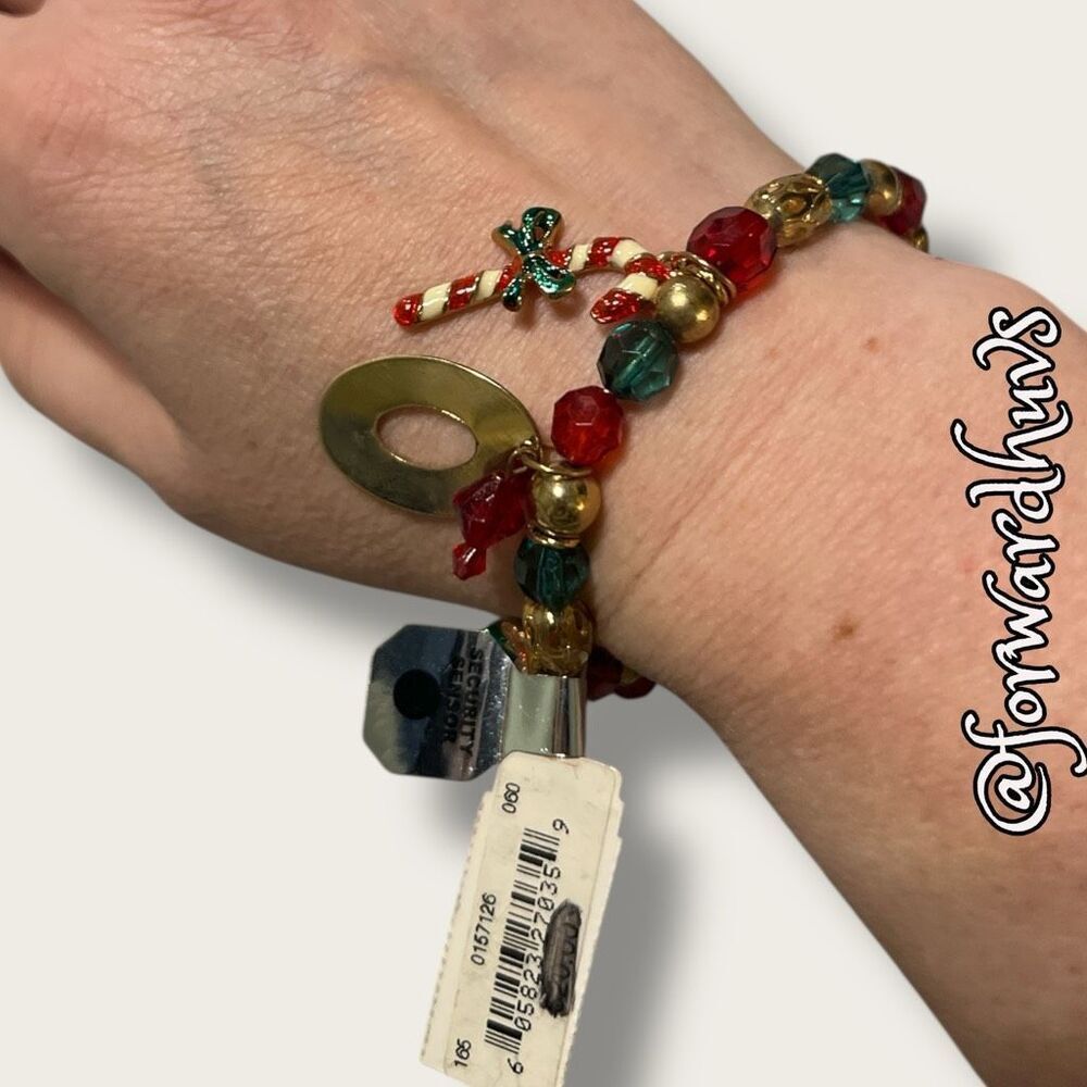 Bundle Sale 3 for $15 | Season’s Greetings Holiday Stretch Charm Bracelet